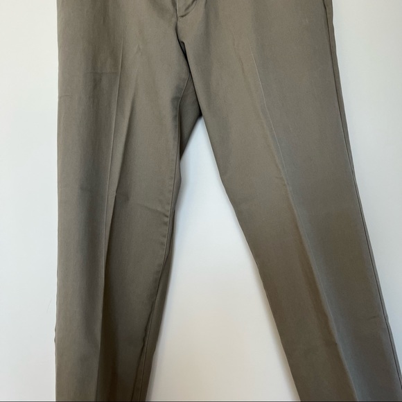 Dockers Straight Fit Flat Khaki Pants - Picture 5 of 16